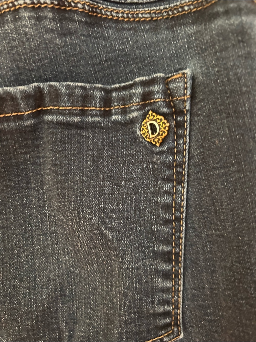 Democracy Women's Indigo Skinny Jeans - Picture 4 of 5